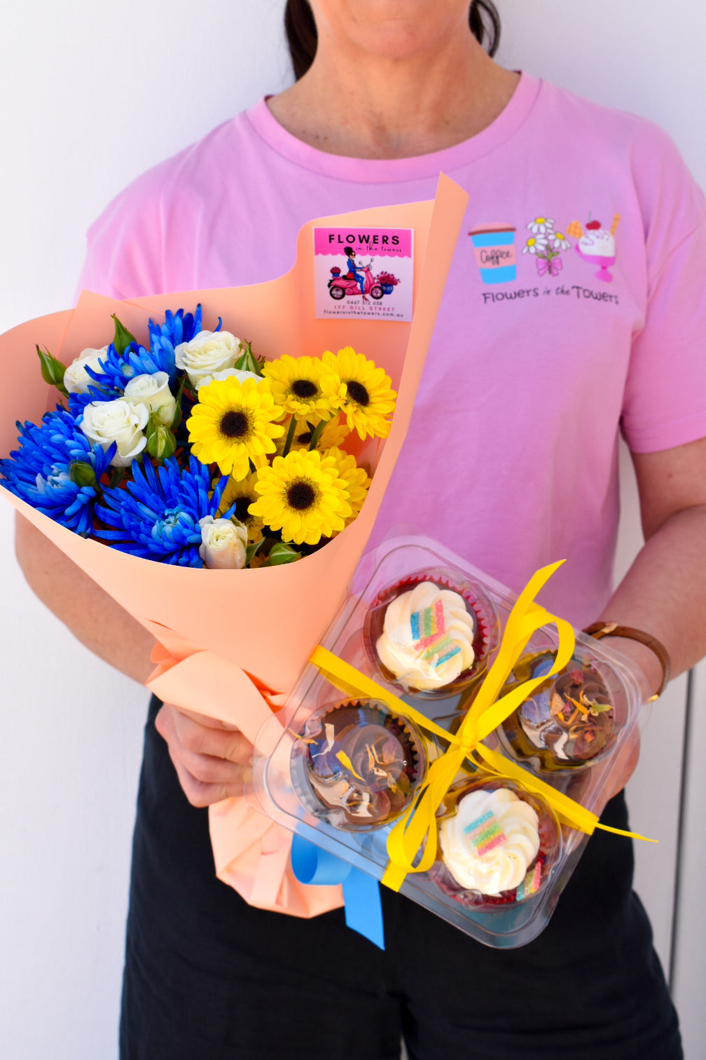 🌸 Tuesday Blooms & Cupcakes 🌸